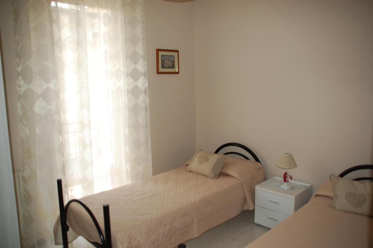 Appartamento "Rina Centro Sicilia" Pietraperzia Exteriér fotografie