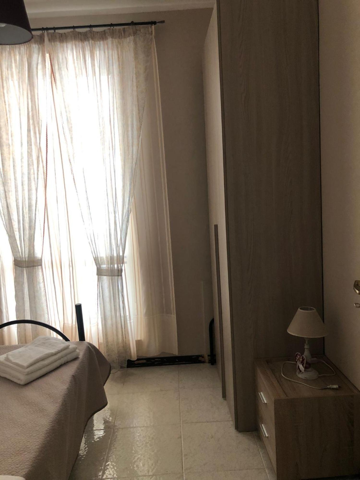 Appartamento "Rina Centro Sicilia" Pietraperzia Exteriér fotografie